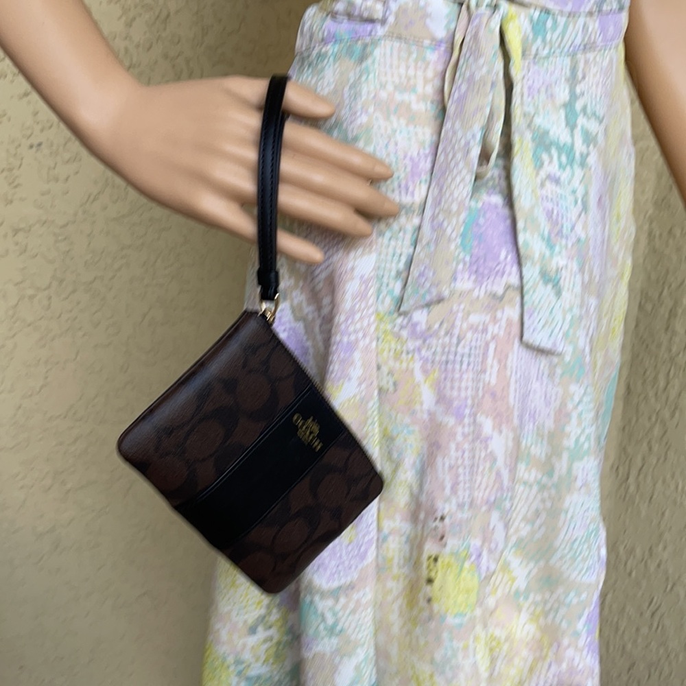 Coach Corner Zip Wristlet In Signature Canvas - Picture 16 of 16